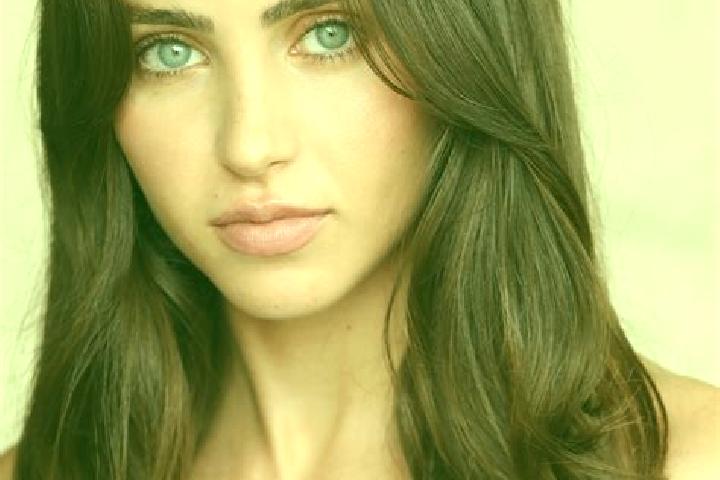 Hazel, 28, a red brown-eyed middle eastern companion based in Arum. Offering Dinner Date, Travel Companion. Available for incall and outcall, overnight booki...
