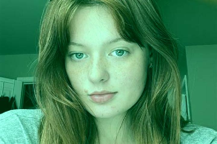 Hazel, 28, a red grey-eyed european companion based in Tocileni. Offering OWO, Girlfriend Experience, Massage. Available for incall and outcall, day and even...