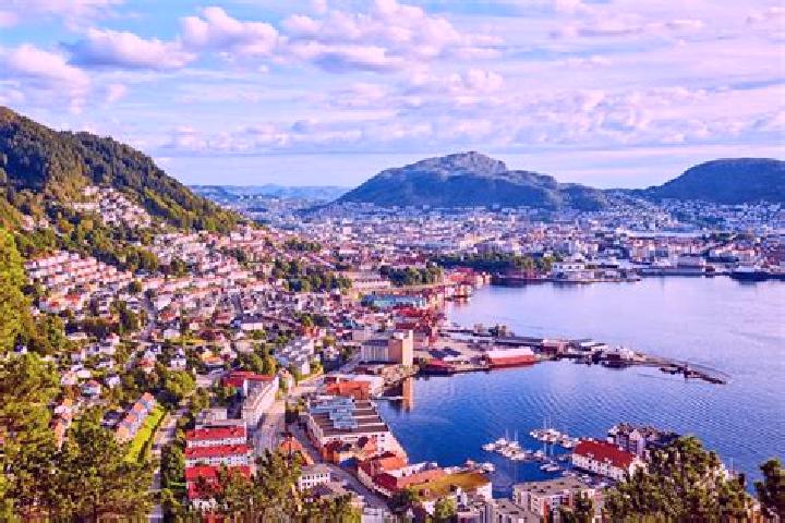Hazel, 28 — Escort in Bergen, Norway