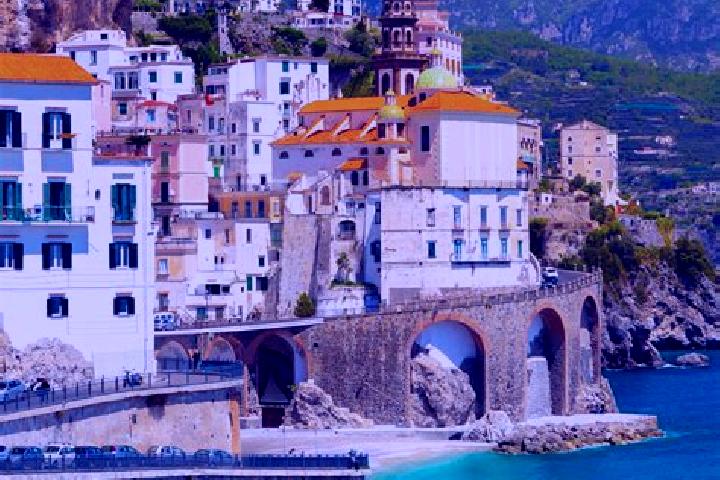 Hazel, 28 — Escort in Cervicati, Italy