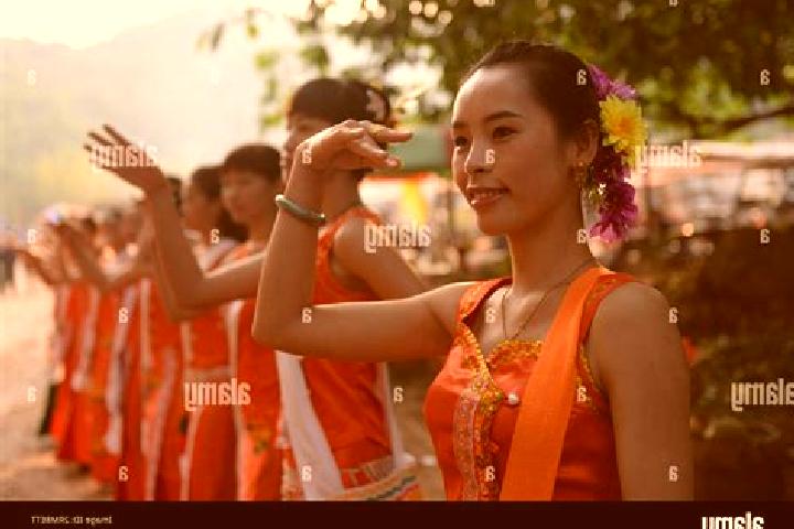 Hazel, 28 — Escort in Fengping, China