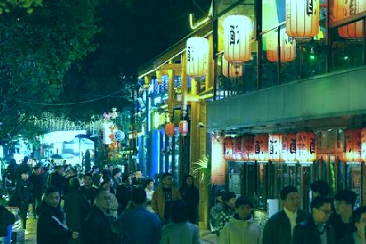 Hazel, 28 — Escort in Xiadong, China