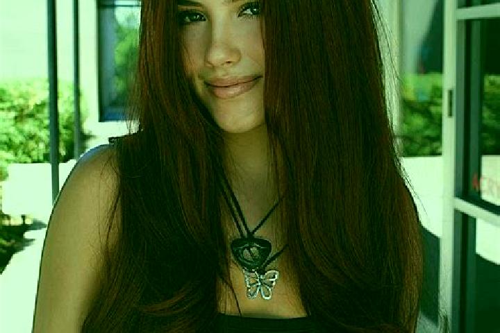 Hazel, 29, a auburn dark-eyed european companion based in Dimitrovgrad. Offering Fetish, Domination, Erotic Massage, 69, Girlfriend Experience. Available for...