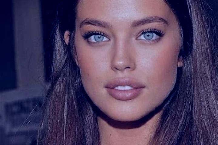 Hazel, 29, a chestnut dark-eyed mediterranean companion based in Mokhos. Offering Dinner Date, Couples, Deep French Kissing, Erotic Massage, Girlfriend Exper...