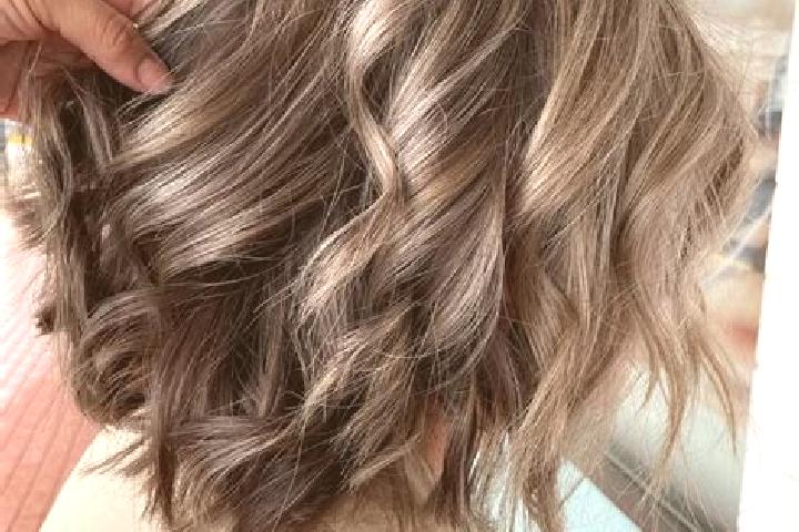 Hazel, 29, a dark blonde grey-eyed indian companion based in Pleven. Offering 69, Prostate Massage, Massage. Available for incall and outcall, day and evenin...