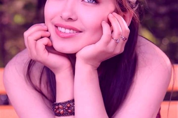 Hazel, 29, a red blue-eyed asian companion based in Martensville. Offering Travel Companion, CIM, OWO, Tantra. Available for incall and outcall, day and even...