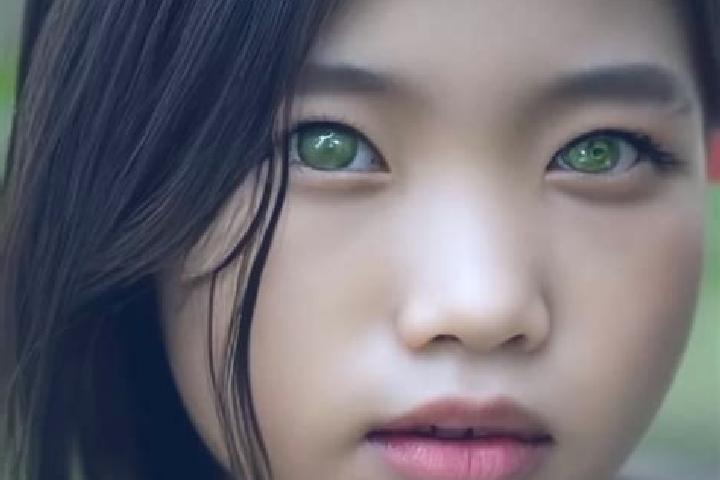 Hazel, 29, a red green-eyed asian companion based in Eye. Offering OWO, Dinner Date, Overnight, Couples. Available for incall and outcall, overnight bookings...