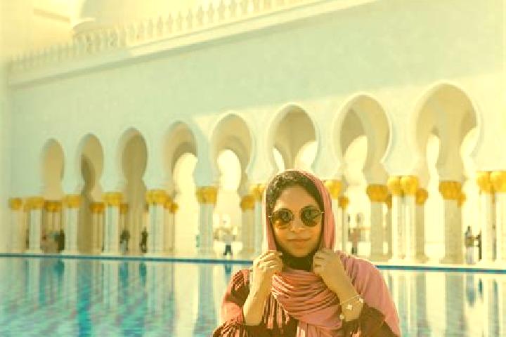 Hazel, 29 — Escort in Abu Homeyzeh, Iran