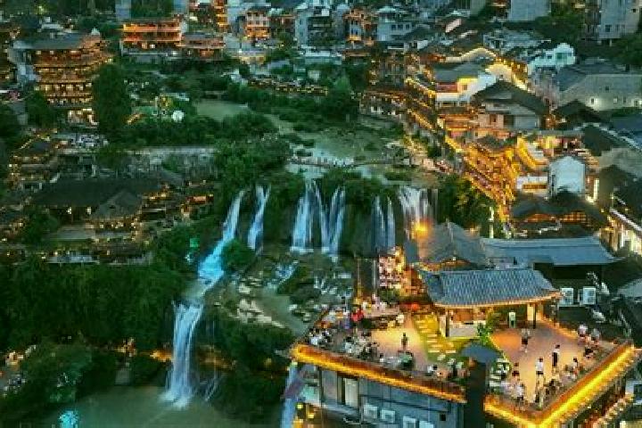 Hazel, 29 — Escort in Dayong, China