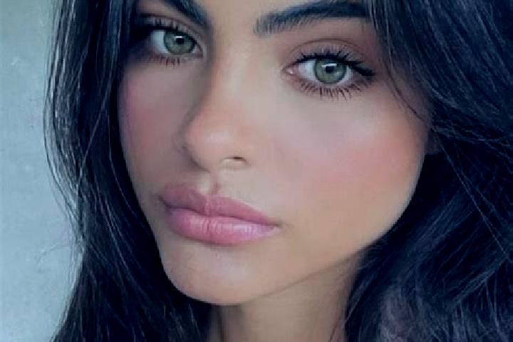 Hazel, 30, a chestnut hazel-eyed latina companion based in Warialda. Offering A-Level, Striptease, Travel Companion, 69, OWO. Available for incall and outcal...