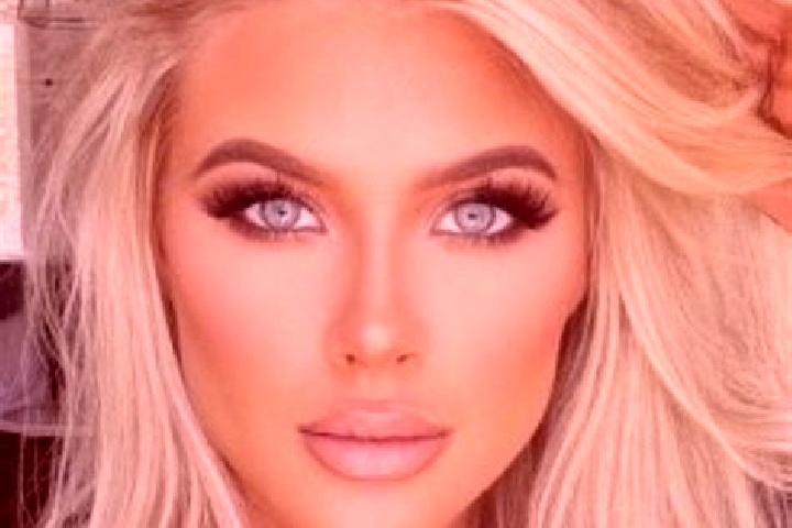 Hazel, 30, a platinum blonde brown-eyed mediterranean companion based in Ischia. Offering Roleplay, BDSM, Overnight, Tantra, CIM. Available for incall and ou...