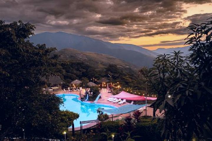 Hazel, 30 — Escort in Coroico, Bolivia