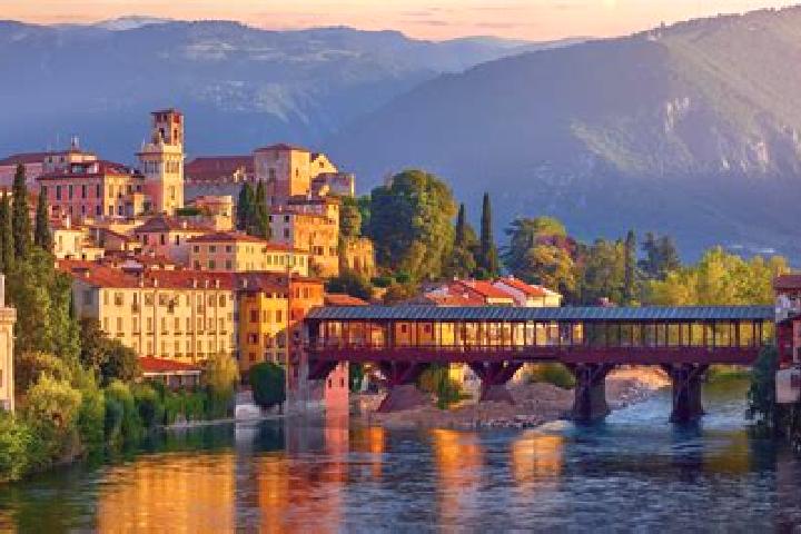 Hazel, 30 — Escort in Seren del Grappa, Italy