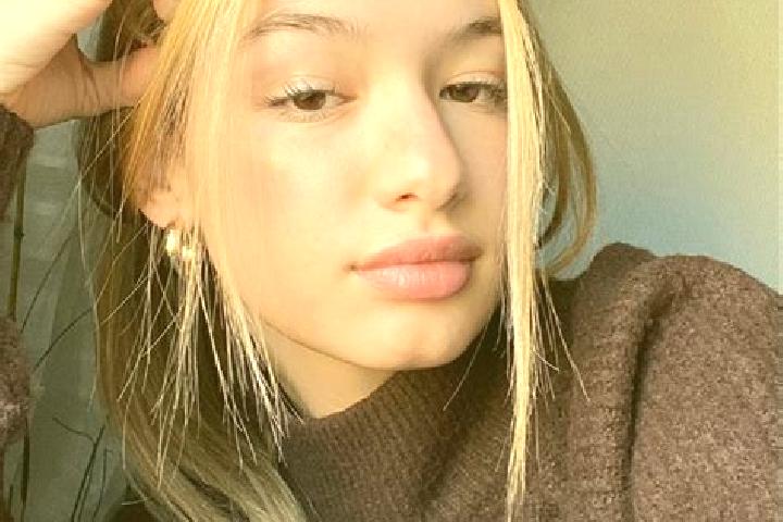 Hazel, 31, a blonde brown-eyed asian companion based in Tataresti. Offering Striptease, Dinner Date, Overnight, Deep French Kissing, OWO. Available for incal...