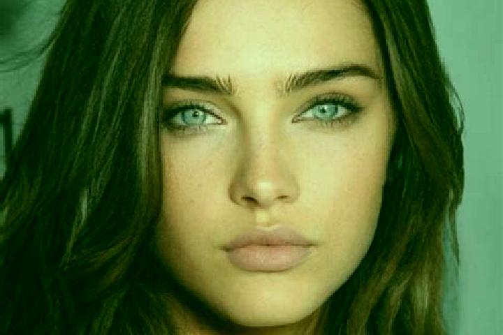 Hazel, 31, a brunette dark-eyed caribbean companion based in Solanas. Offering CIM, Overnight, OWO, Duos. Available for incall and outcall, day and evening d...
