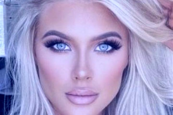 Hazel, 31, a platinum blonde amber-eyed middle eastern companion based in Temixco. Offering Couples, Erotic Massage, Duos, Girlfriend Experience. Available f...