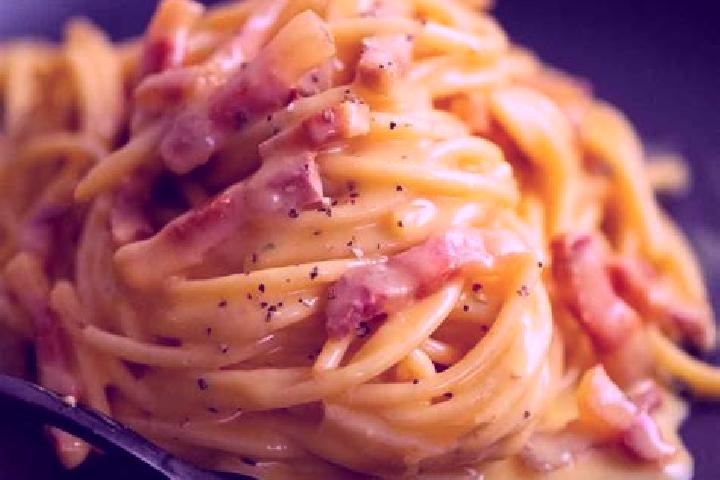 Hazel, 31 — Escort in Carbonara di Po, Italy