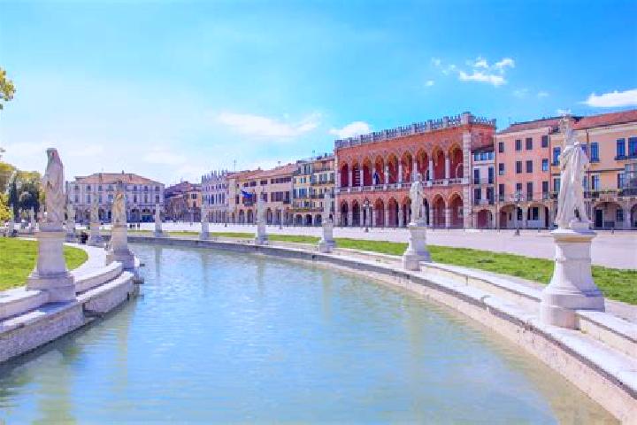 Hazel, 31 — Escort in Padola, Italy