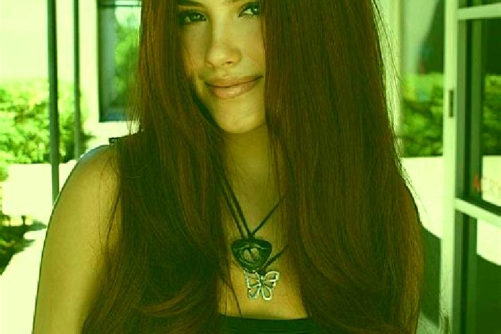 Hazel, 32, a auburn dark-eyed european companion based in Sirib. Offering OWO, Couples, Roleplay, Fetish. Available for incall and outcall, overnight booking...