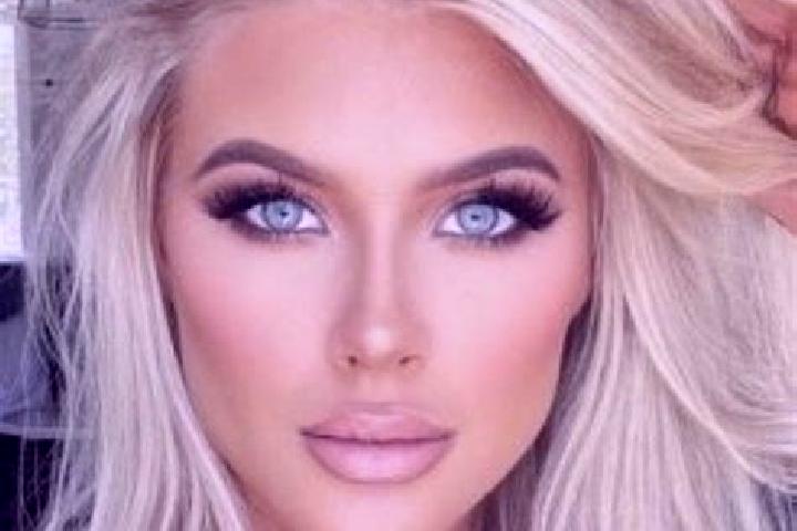 Hazel, 32, a platinum blonde hazel-eyed mediterranean companion based in Curry. Offering Dinner Date, Roleplay, BDSM, Girlfriend Experience, Prostate Massage...