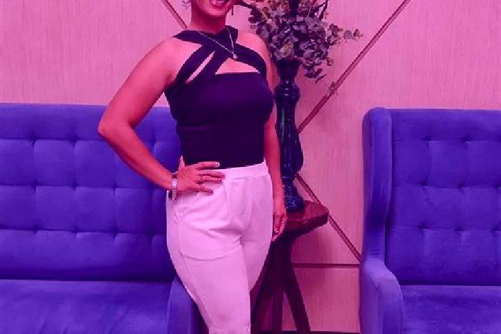 Hazel, 32 — Escort in Caibiran, Philippines