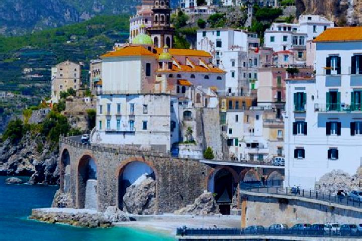 Hazel, 32 — Escort in Caltagirone, Italy