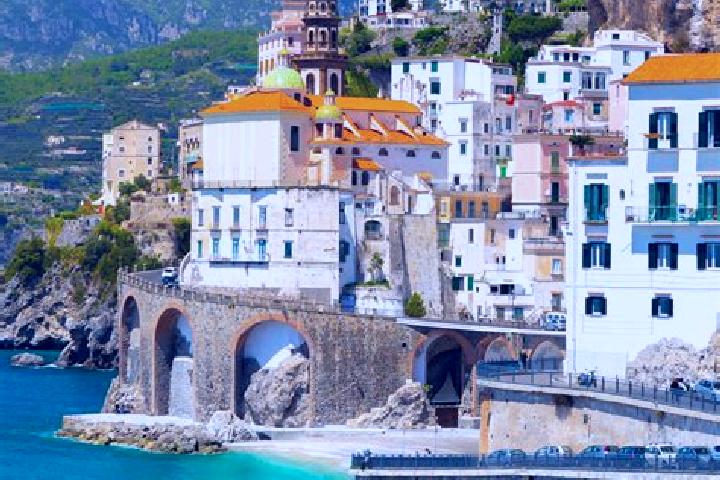 Hazel, 32 — Escort in Merlino, Italy
