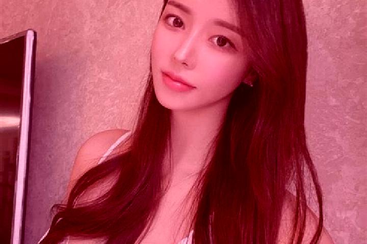 Hazel, 32 — Escort in Sinhyeon, South Korea