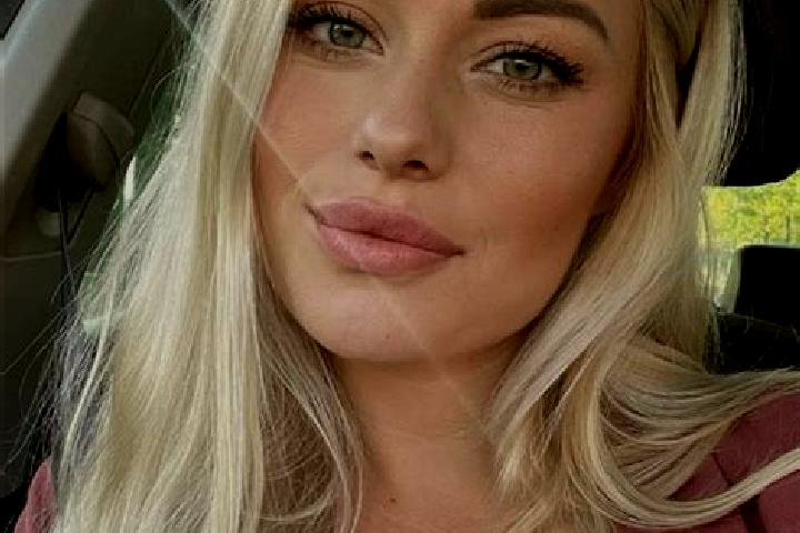 Hazel, 33, a blonde hazel-eyed european companion based in Monasterevin. Offering A-Level, Fetish, Striptease, Erotic Massage. Available for incall and outca...