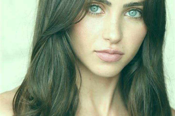 Hazel, 33, a brunette brown-eyed middle eastern companion based in Benarraba. Offering Roleplay, OWO, Couples, Overnight, 69. Available for incall and outcal...