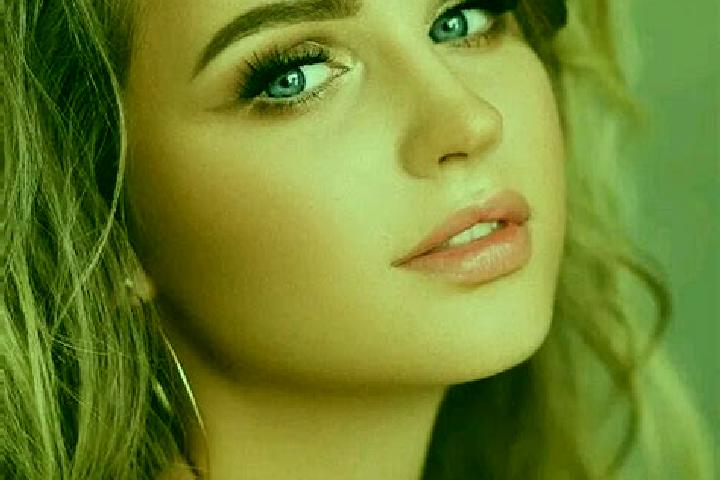 Hazel, 33, a dark blonde blue-eyed slavic companion based in Cagnola. Offering GFE, Girlfriend Experience, Couples. Available for incall and outcall, overnig...