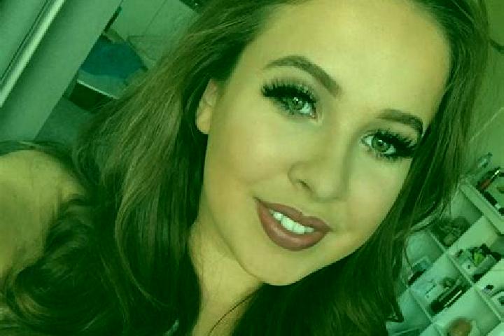 Hazel, 33, a red brown-eyed mixed companion based in Cazalla de la Sierra. Offering Girlfriend Experience, Deep French Kissing, CIM, Roleplay, Prostate Massa...