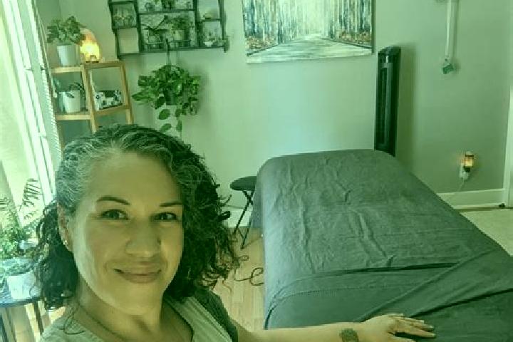 Hazel, 33, a red grey-eyed ebony companion based in Saubach. Offering Overnight, A-Level, Massage, Couples. Available for incall and outcall, day and evening...