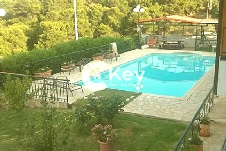 Hazel, 33 — Escort in Kouvaras, Greece