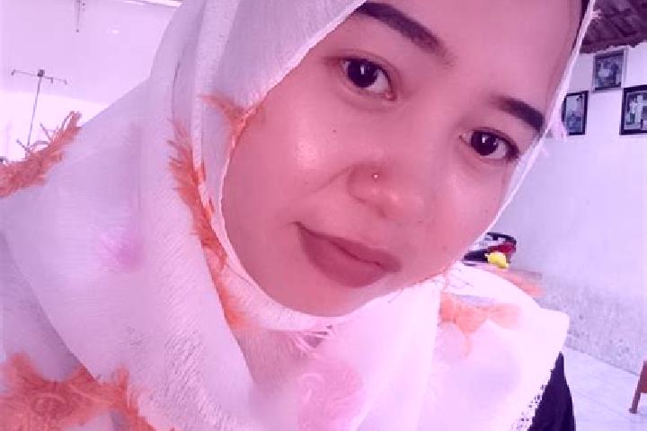 Hazel, 33 — Escort in Krajan Jember Lor, Indonesia