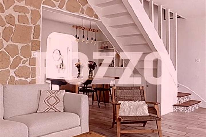 Hazel, 33 — Escort in Le Cellier, France