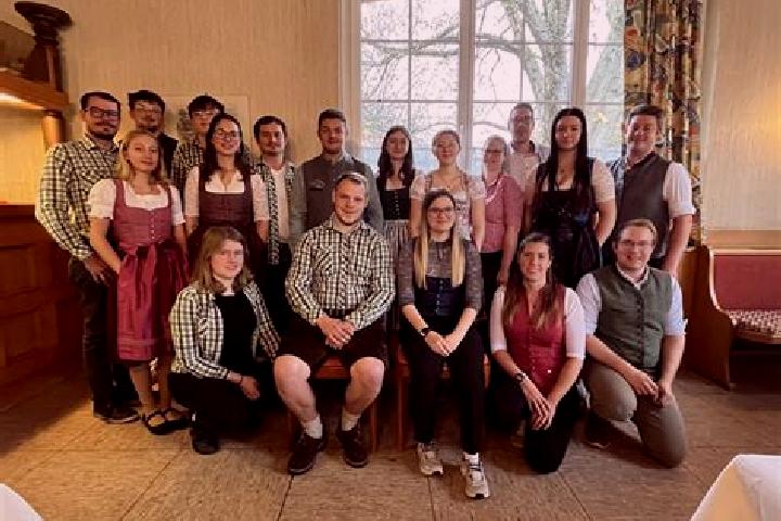 Hazel, 33 — Escort in Matzleinsdorf, Austria