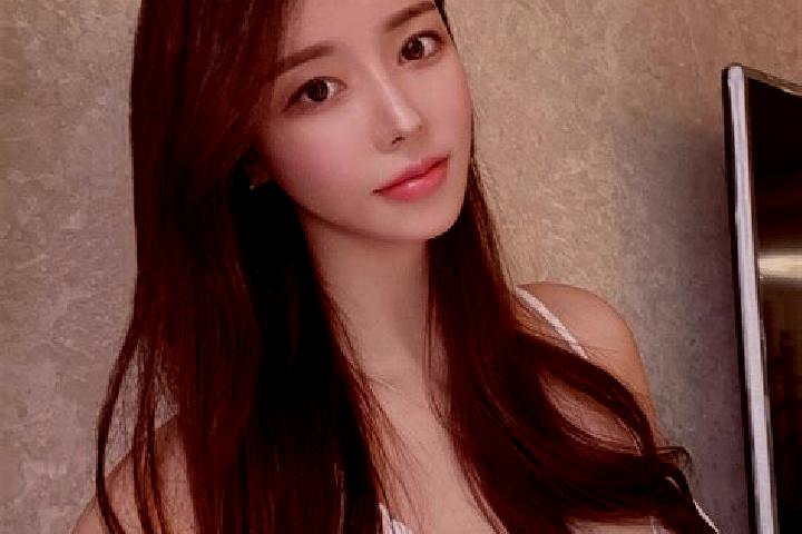 Hazel, 33 — Escort in Yitulihe, China