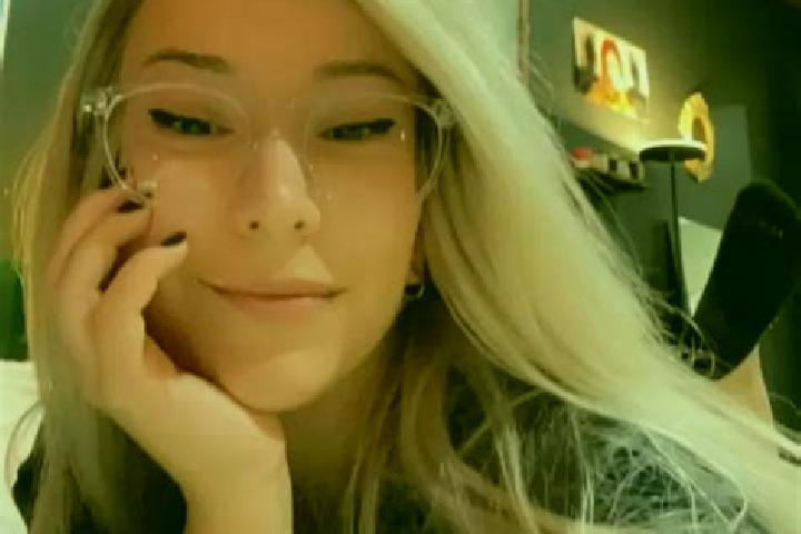 Hazel, 34, a blonde grey-eyed mixed companion based in Kilometro Noventa y Nueve. Offering Overnight, GFE, Dinner Date, Fetish. Available for incall and outc...