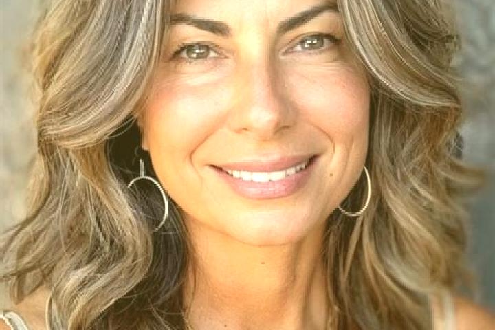 Hazel, 34, a brunette grey-eyed caucasian companion based in Bayarcal. Offering Striptease, 69, CIM. Available for incall and outcall, day and evening dates.