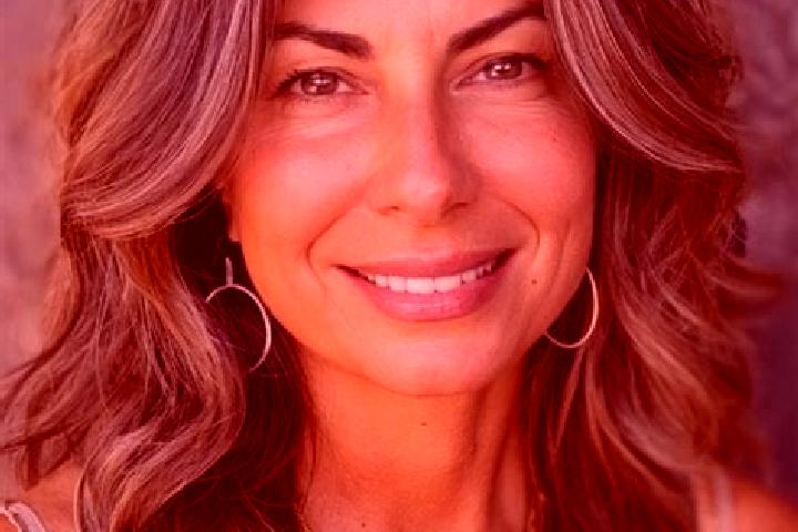 Hazel, 34, a brunette grey-eyed mixed companion based in Calahorra. Offering A-Level, Prostate Massage, 69, Duos. Available for incall and outcall, day and e...