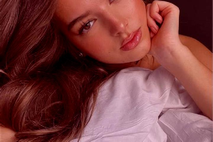 Hazel, 34, a chestnut amber-eyed latina companion based in Aunay-sur-Odon. Offering Prostate Massage, Massage. Available for incall and outcall, day and even...
