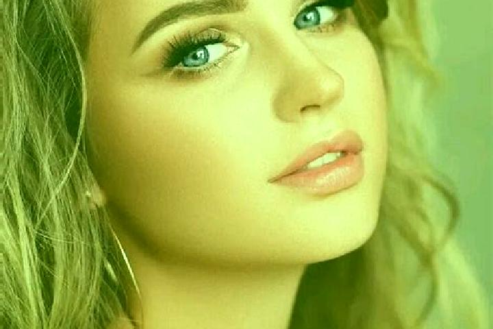 Hazel, 34, a dark blonde blue-eyed middle eastern companion based in Lawson Heights Urban Centre. Offering Travel Companion, Deep French Kissing, Domination....