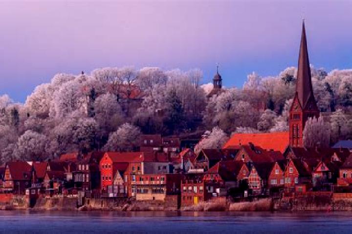 Hazel, 34 — Escort in Hohnstorf, Germany