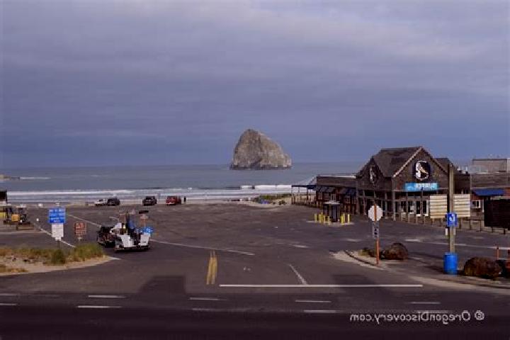 Hazel, 34 — Escort in Pacific City, United States