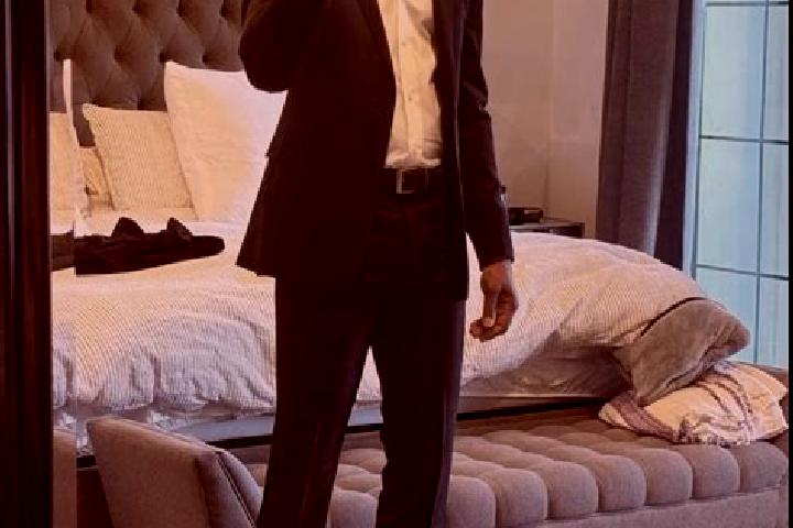 Hazel, 35, a black dark-eyed caribbean companion based in Gevrai. Offering Roleplay, Massage, Deep French Kissing, Dinner Date. Available for incall and outc...