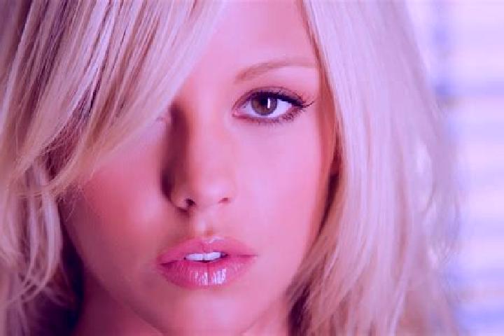 Hazel, 35, a blonde brown-eyed mediterranean companion based in Paso Blanco. Offering CIM, Deep French Kissing, A-Level. Available for incall and outcall, ov...