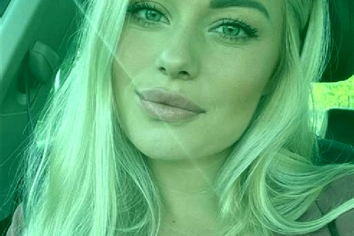 Hazel, 35, a blonde hazel-eyed mixed companion based in Bad Kleinen. Offering Travel Companion, Domination. Available for incall and outcall, day and evening...
