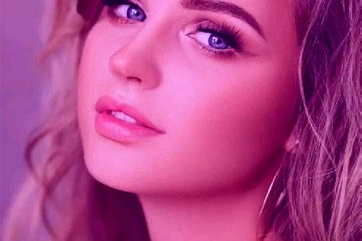 Hazel, 35, a dark blonde blue-eyed european companion based in Eike. Offering Fetish, A-Level, Deep French Kissing. Available for incall and outcall, overnig...