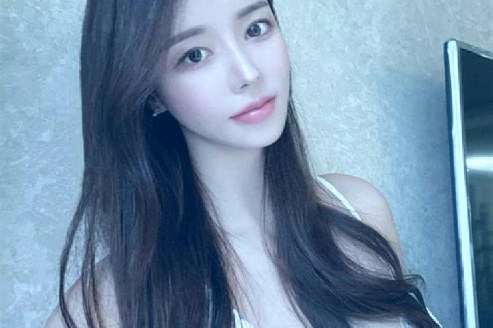 Hazel, 35 — Escort in Xiongchi, China